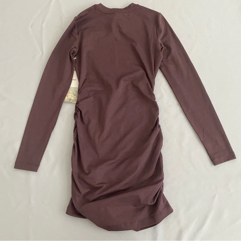 Vuori Women’s Halo Essential Dress SMALL Long Sleeve Elderberry Heather NWT - Picture 5 of 8